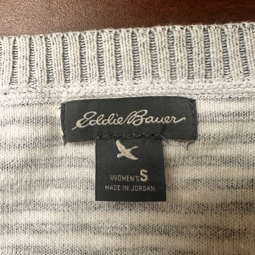 Eddie Bauer Gray and White Crew Neck Sweater Womens Size S Cotton Fall Spring - Picture 4 of 7